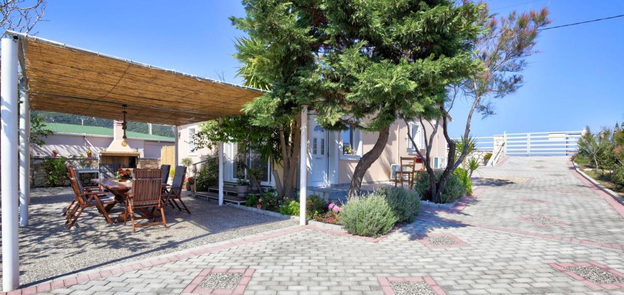Rontos House, Seaside