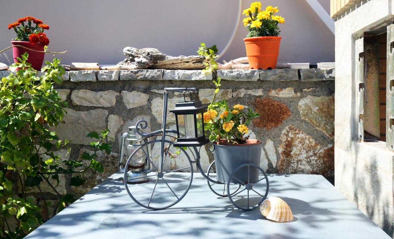 Rontos House, Seaside Villa