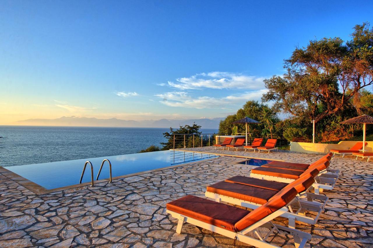 Beachfront Seasun By Posarellivillas Villa Agios Spyridon (Corfu)