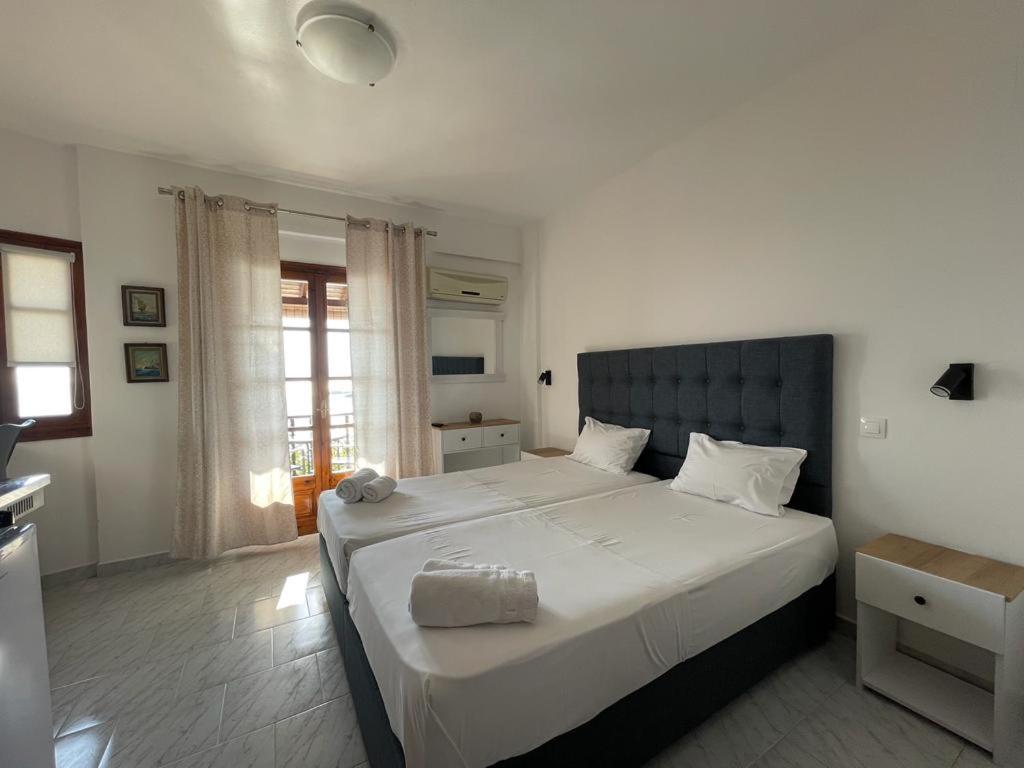 Apartment Studios Loukia