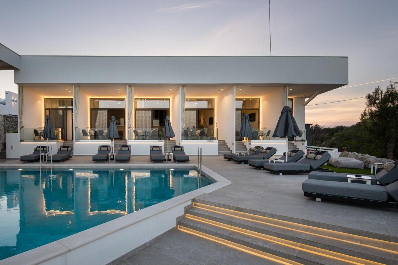 Akrotiri Olympus Luxury - Adults Only *