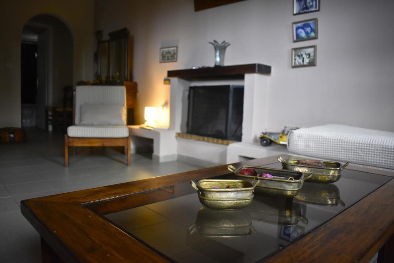 Punentes House Holiday home Keratokampos