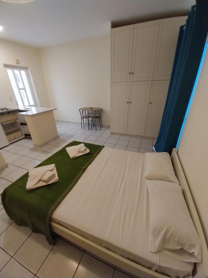 Odyseas Apartment *