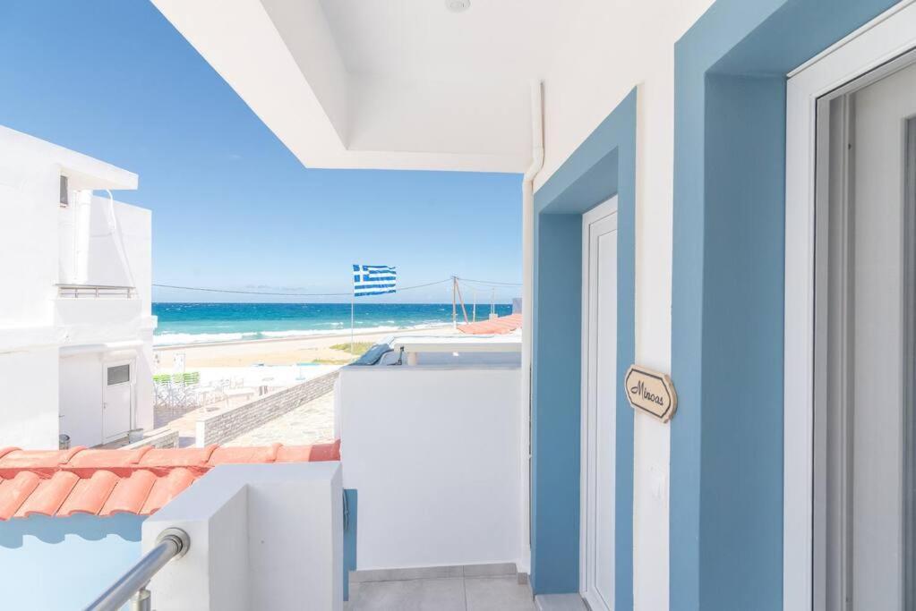Apartment Minoas Next To The