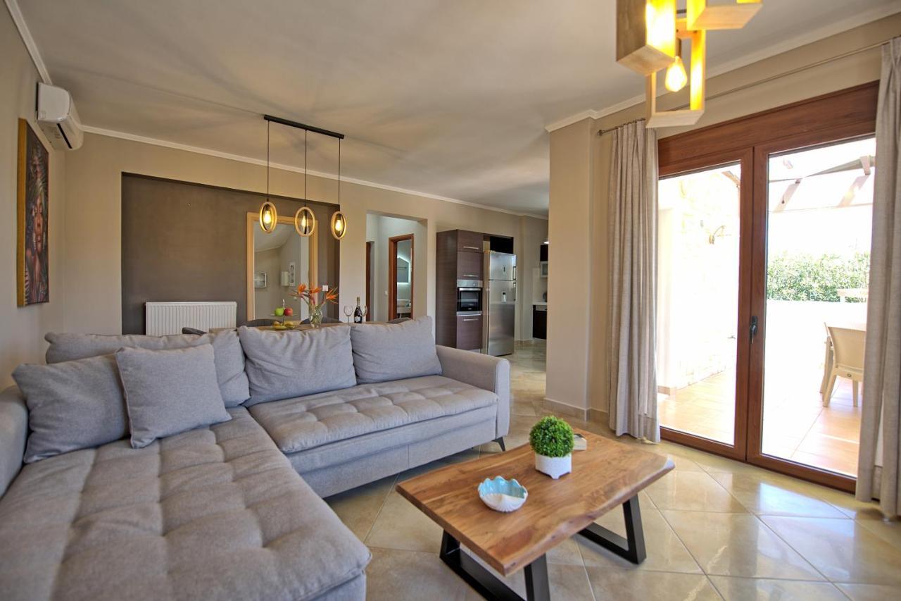 Villa Kostantina By Posarellivillas