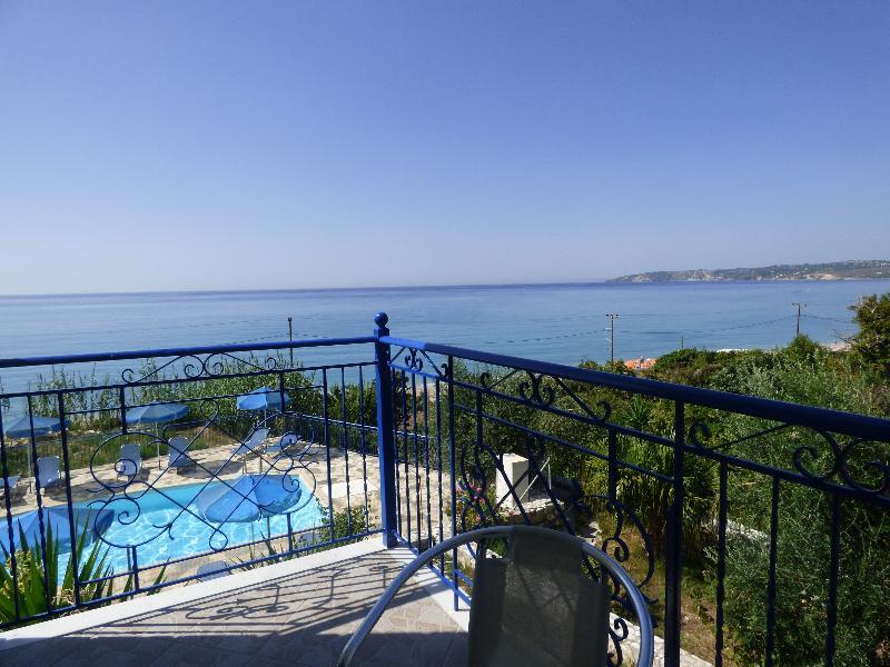 Milos Aparthotel