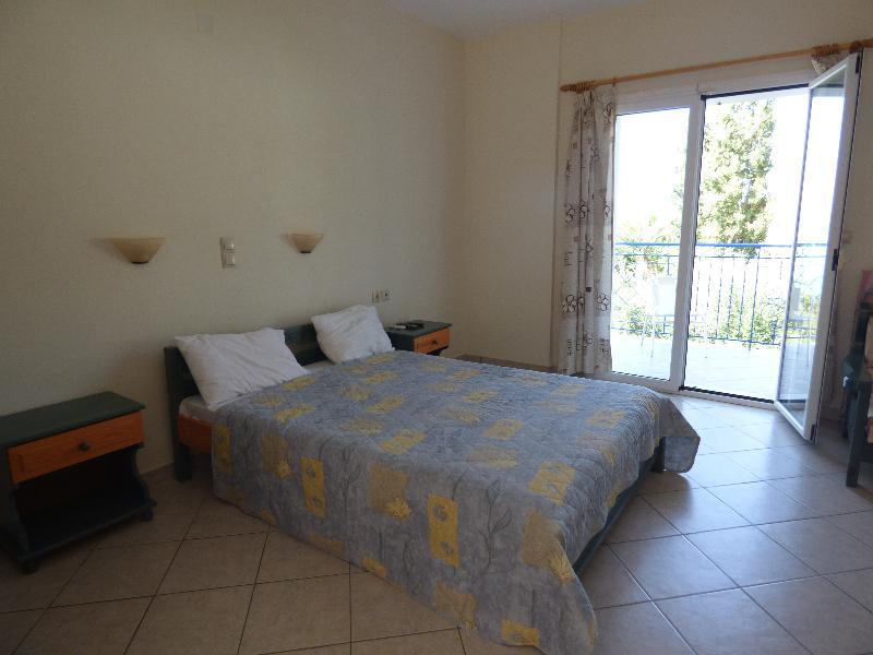 Aparthotel Milos Lourdata (Kefalonia)