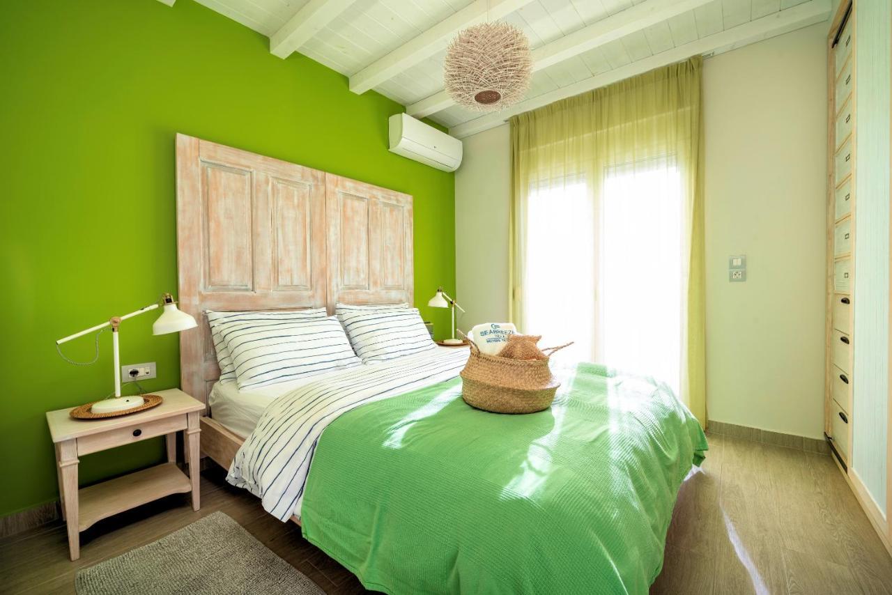 Seabreeze - With Jacuzzi & Heated Pool