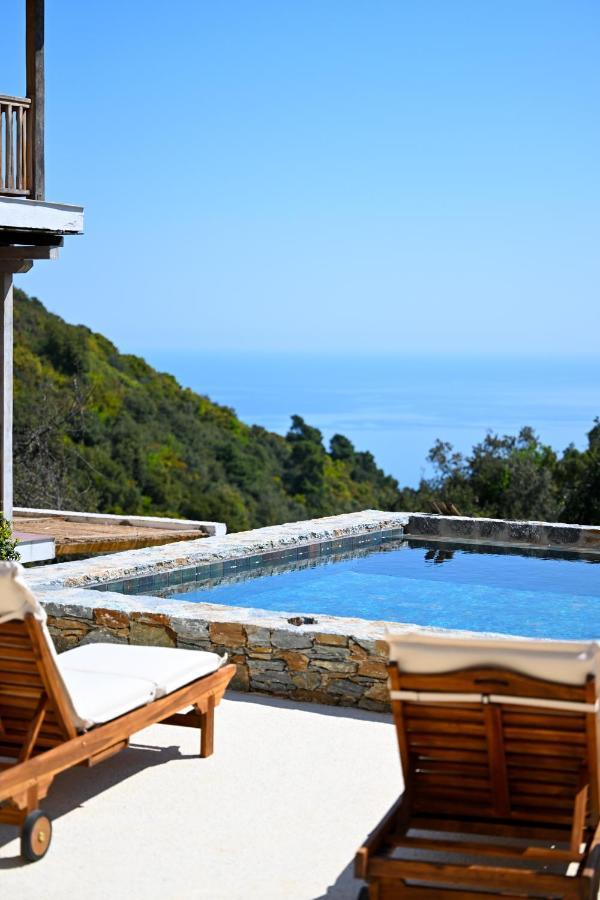 Krio Pigadi Villa *