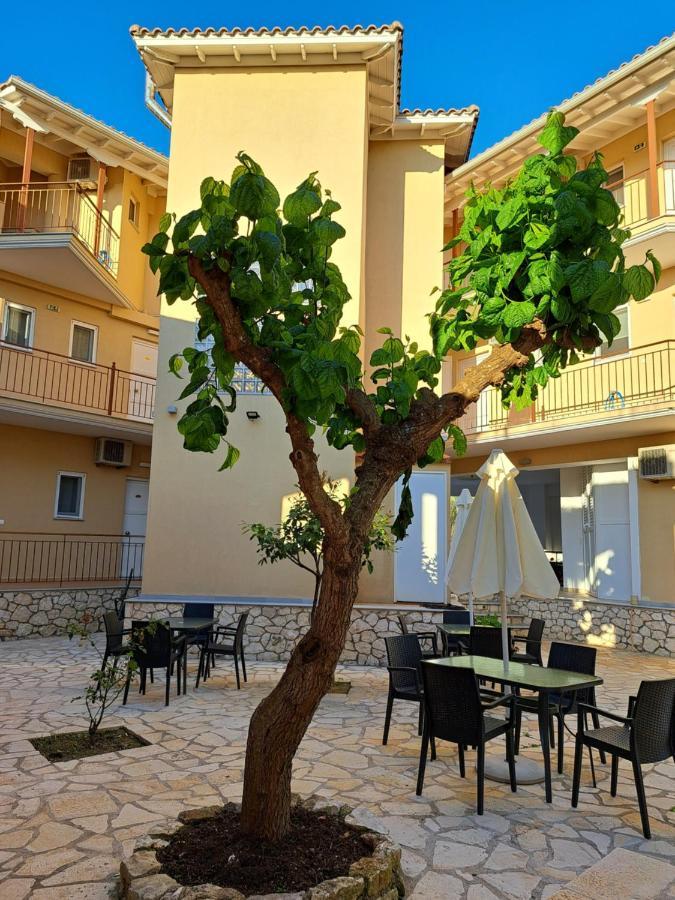 Athineon Hotel