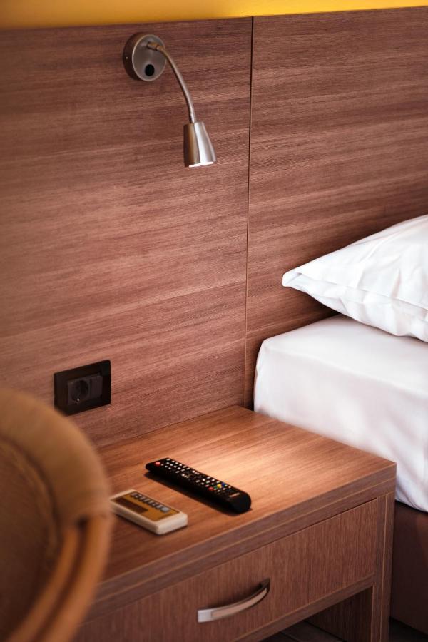Pavlou Hotel 3*