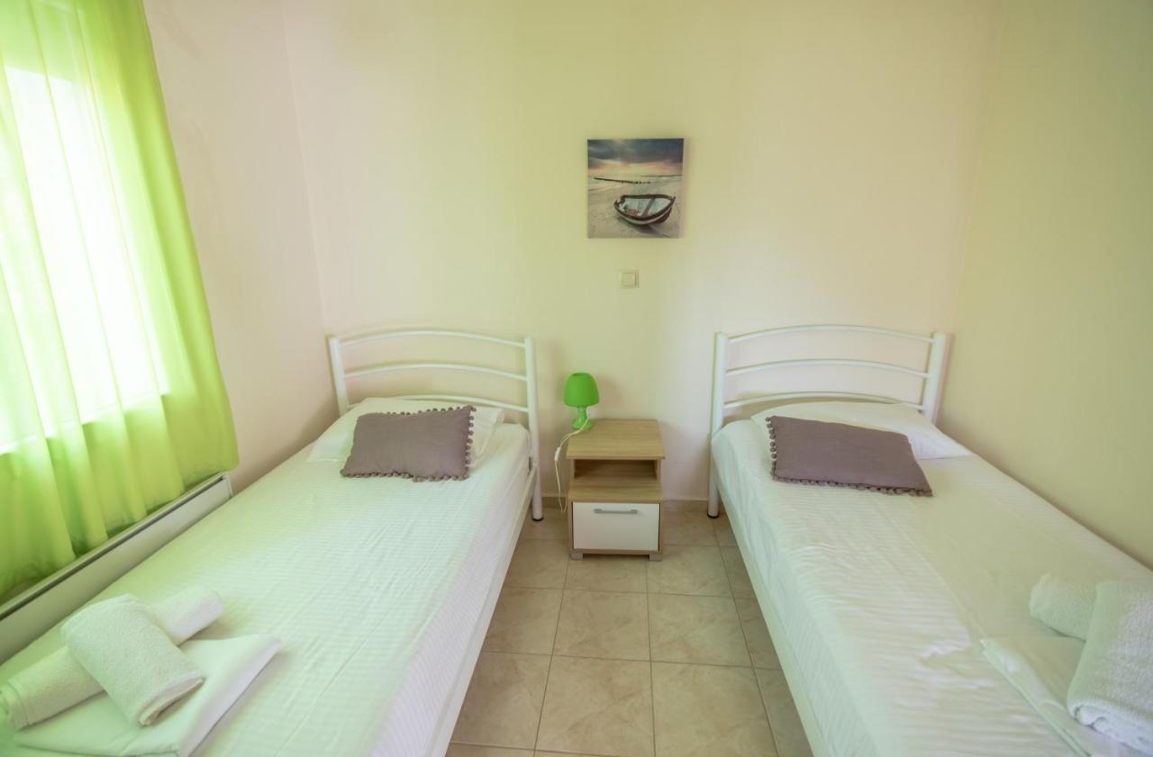 Villa Sunshine Kariani