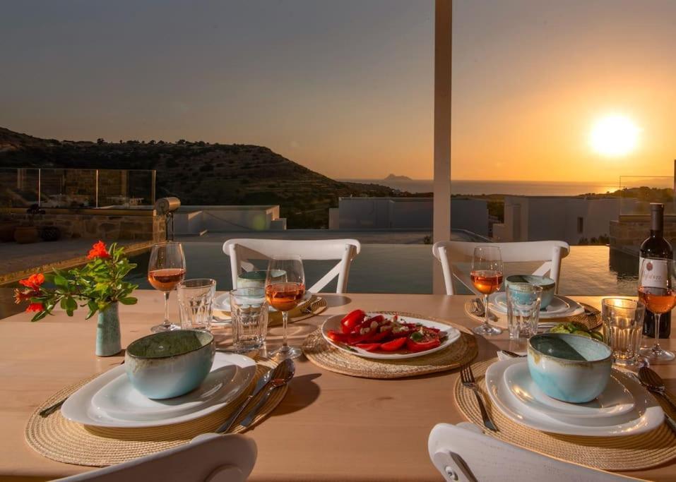 Levanta: Luxurious Stone With Infinity Pool And Sea Views Apartment Pitsidia