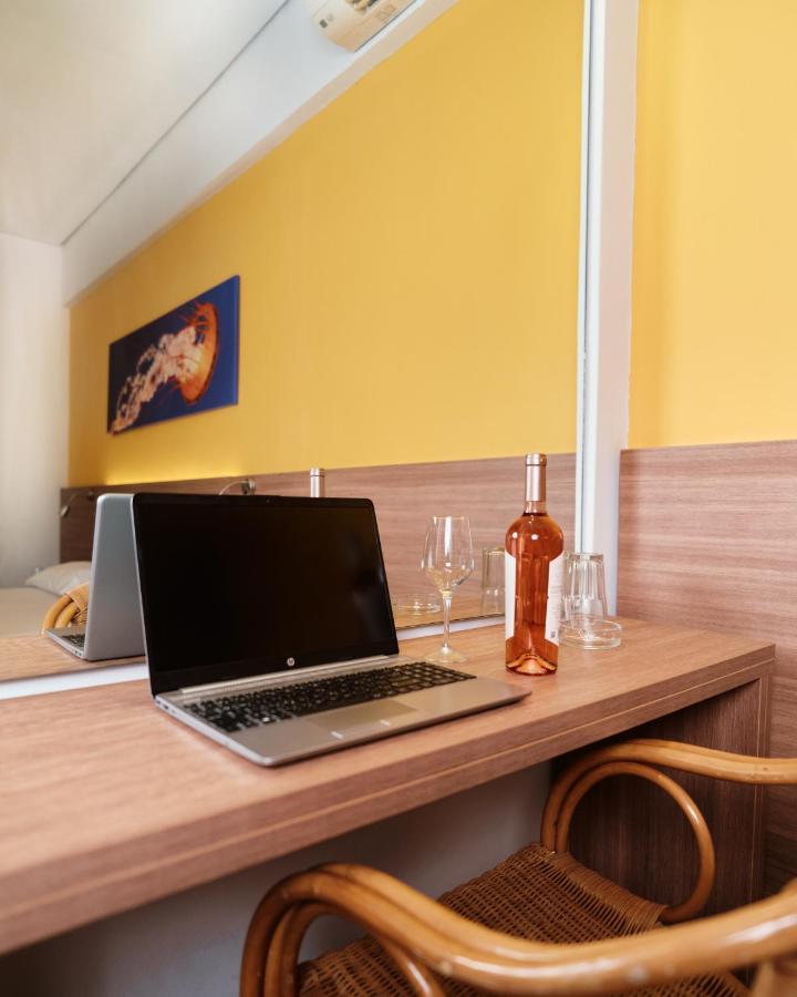 Pavlou Hotel