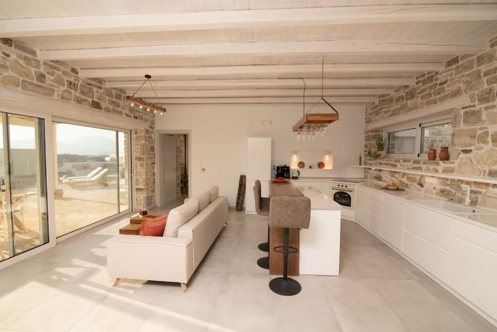 Apartment Levanta: Luxurious Stone With Infinity Pool And Sea Views Pitsidia