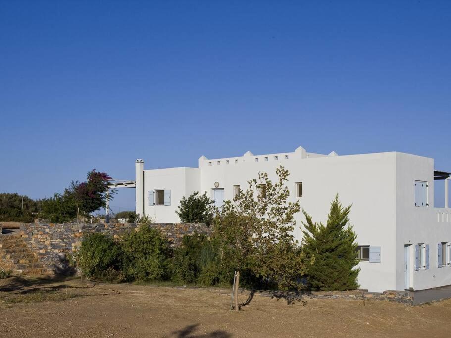 Villa Beachfront Thesseus