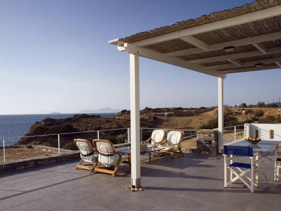 Beachfront Thesseus *