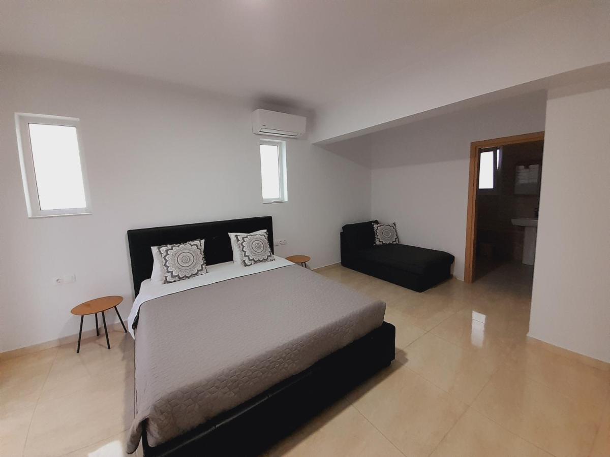 Roseberry Aparthotel 2*