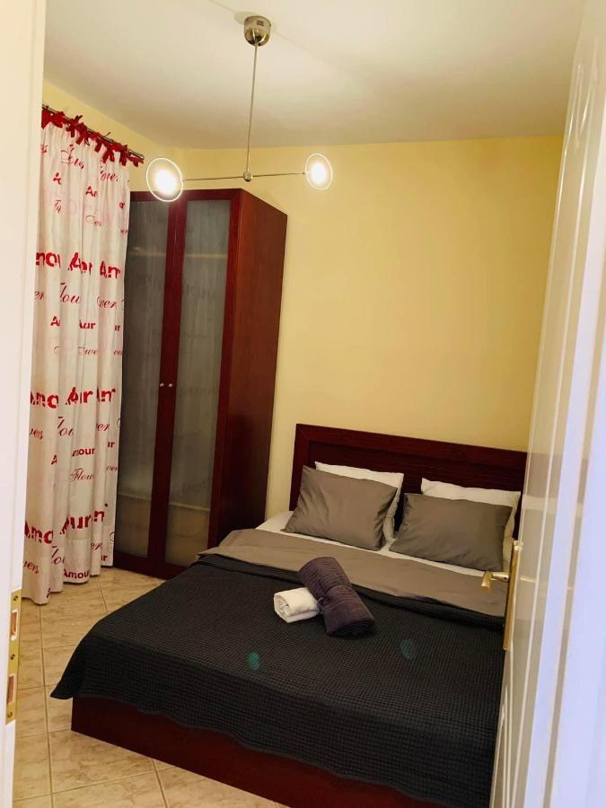 Alexi Apartment *