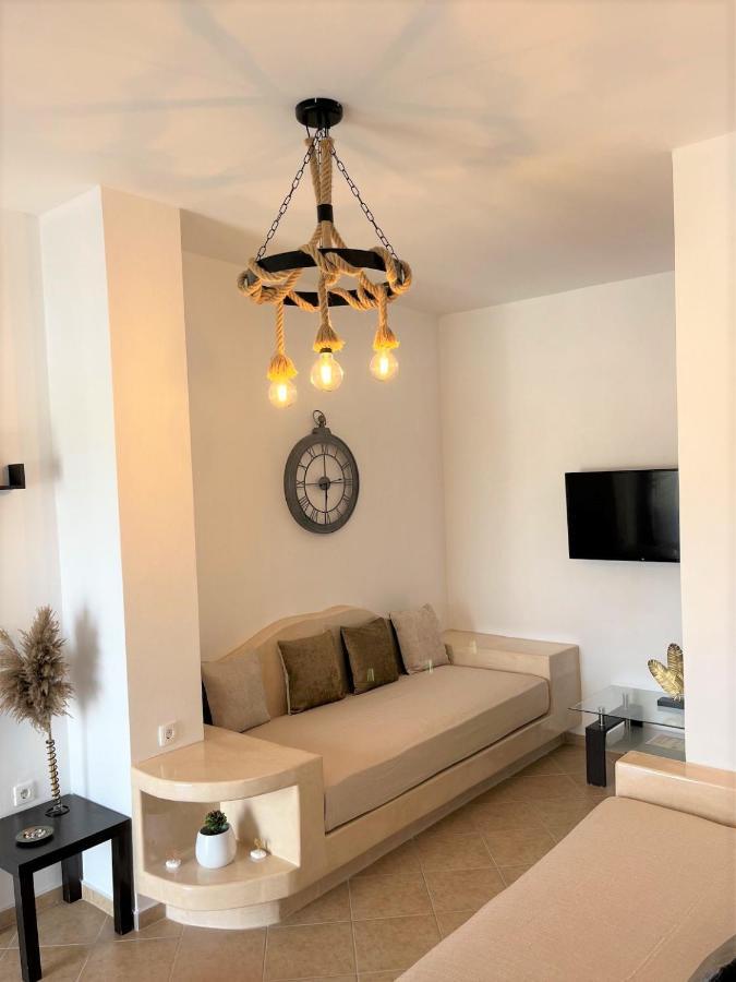 Rhenea Apartment