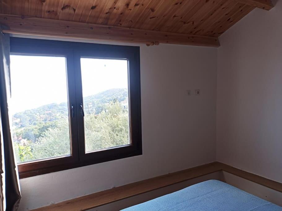 Aloni Above Aegean Sea Apartment