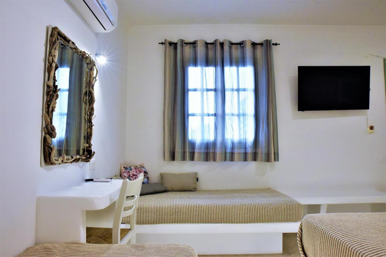 Avra Milos 2*