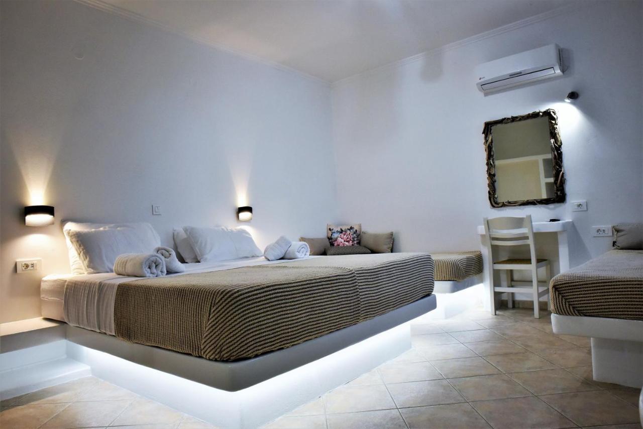 Avra Milos 2*