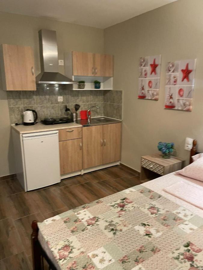 Rafailia Apartment *