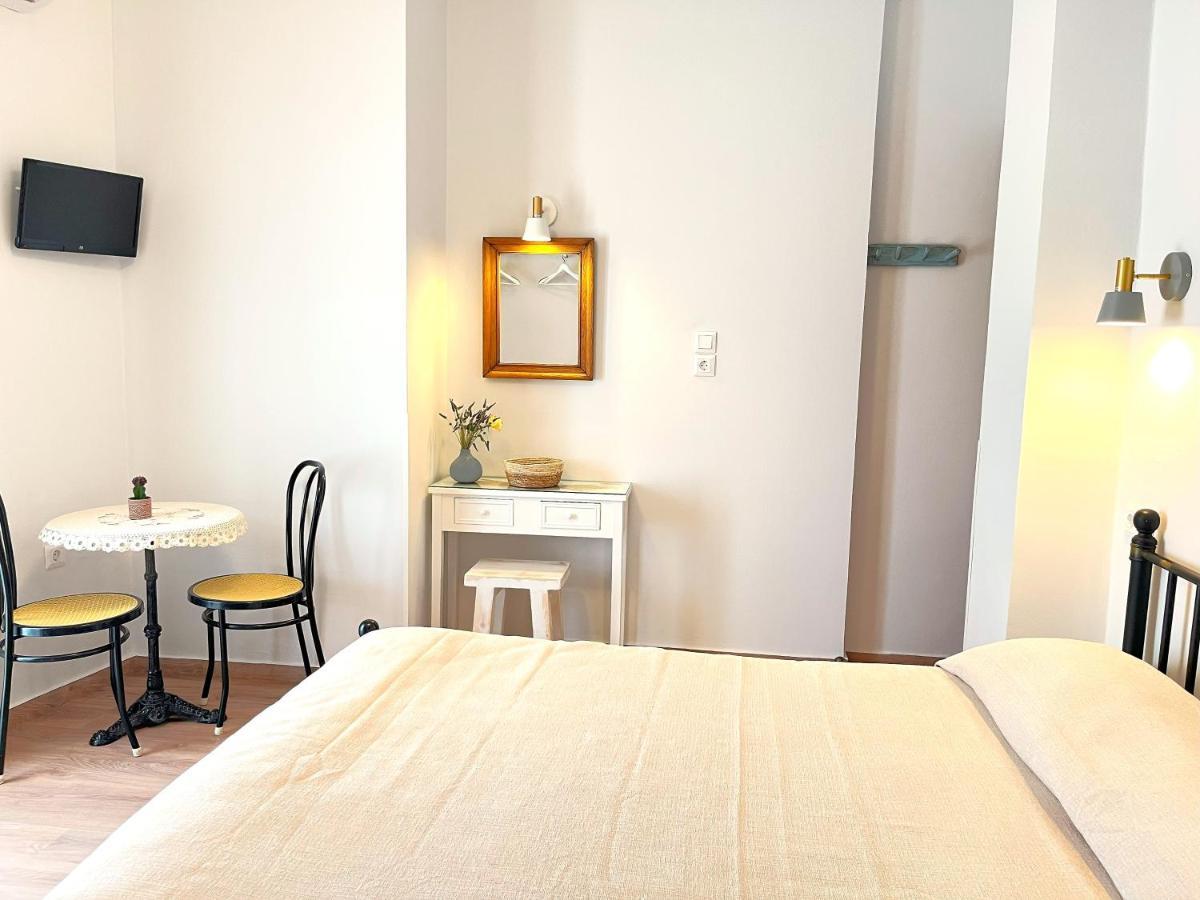 Guest house Pefkakia Park