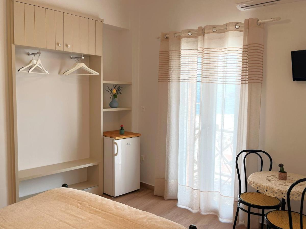 Pefkakia Park Guest house