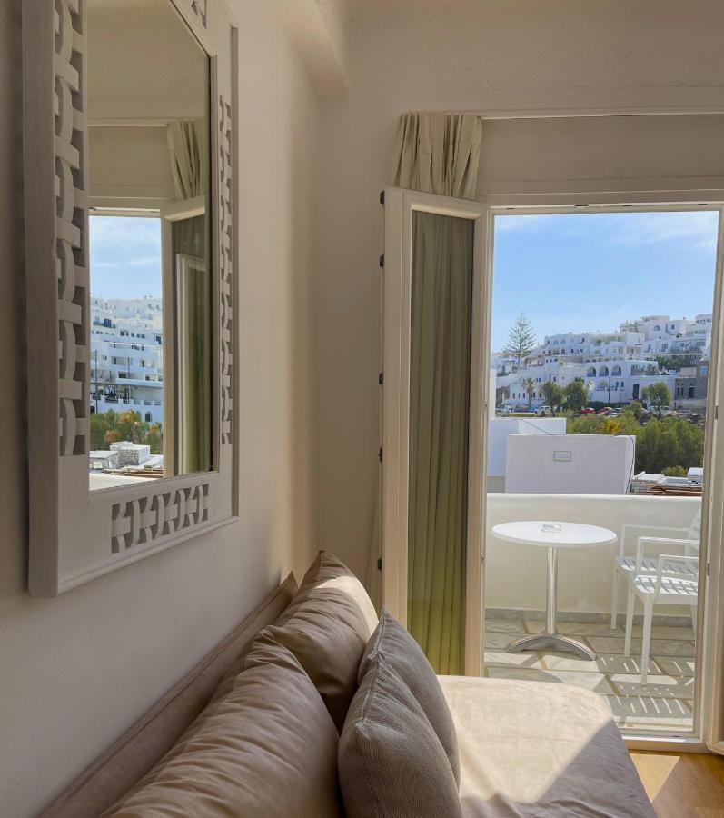 Hotel Adonis &