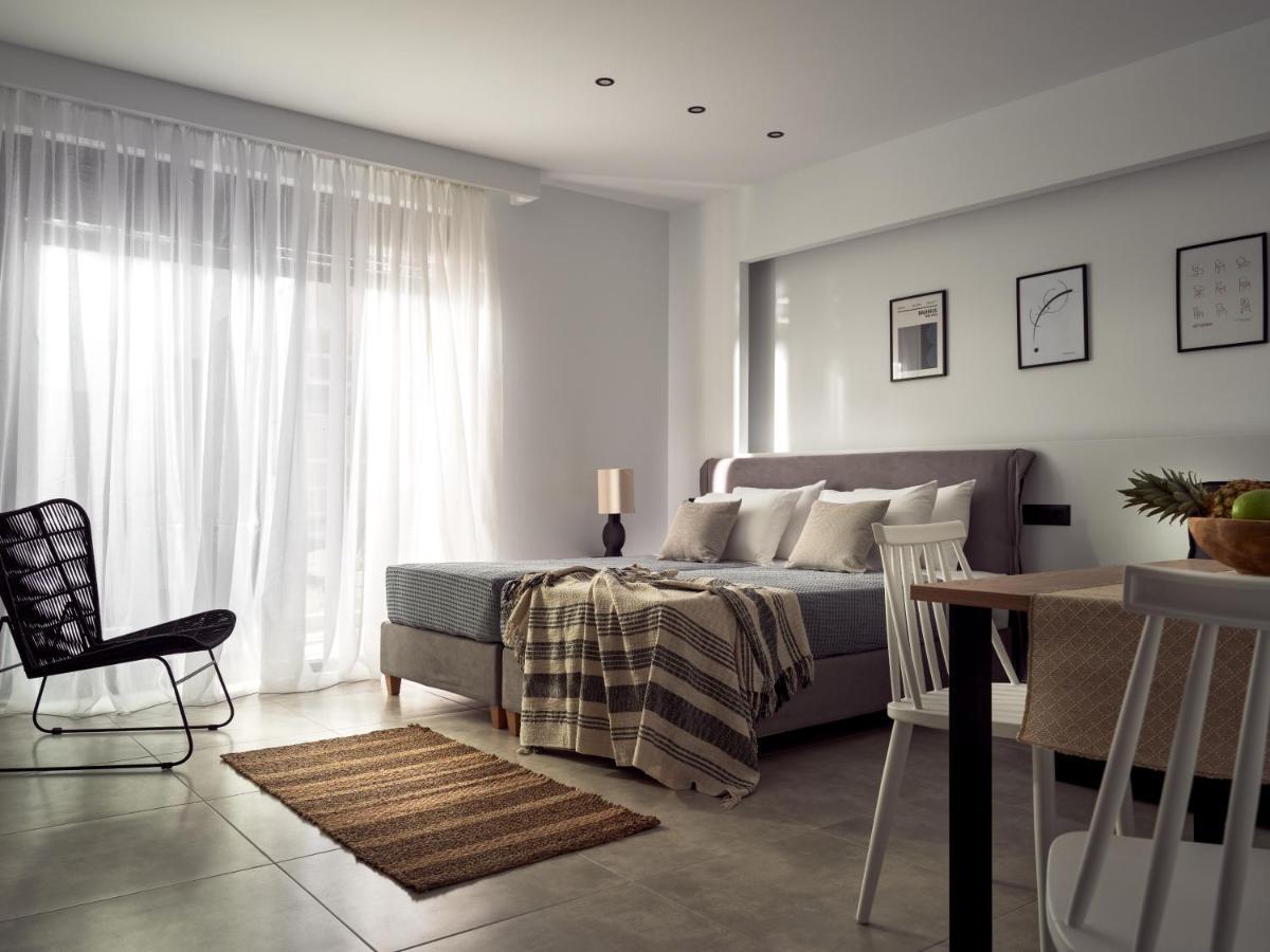 Giannoulis Apartment *