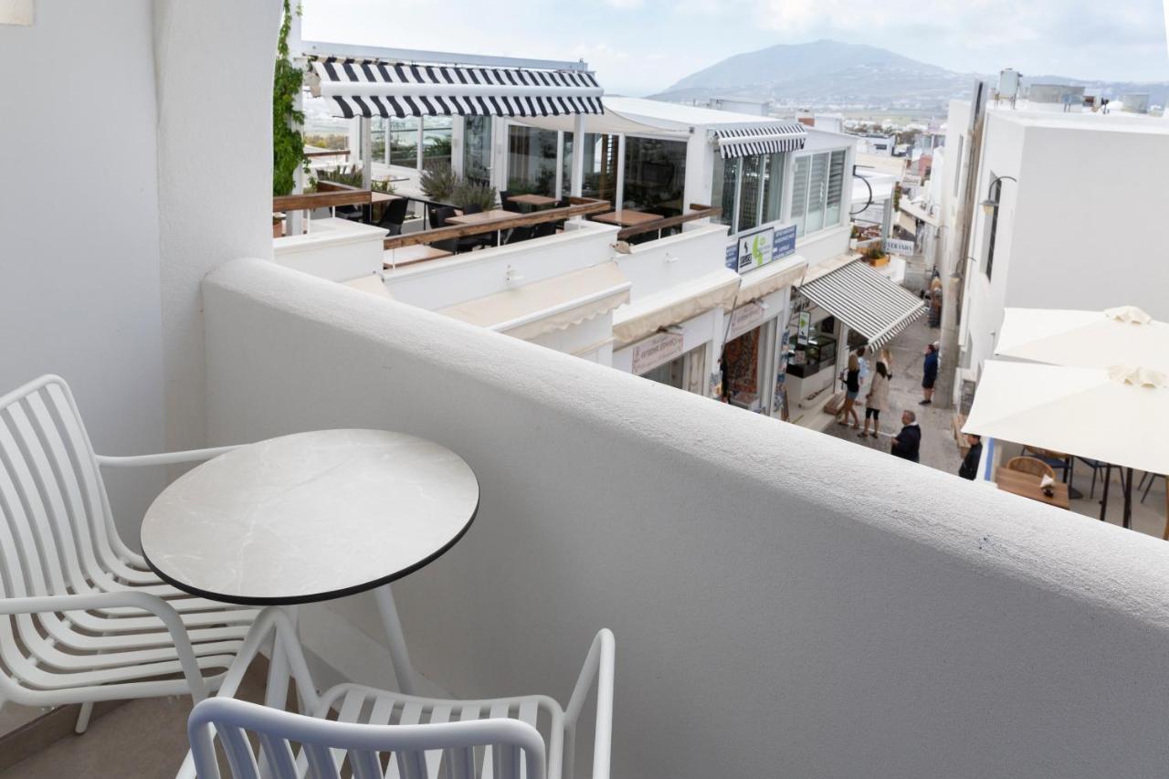 Asimina Fira (Santorini)