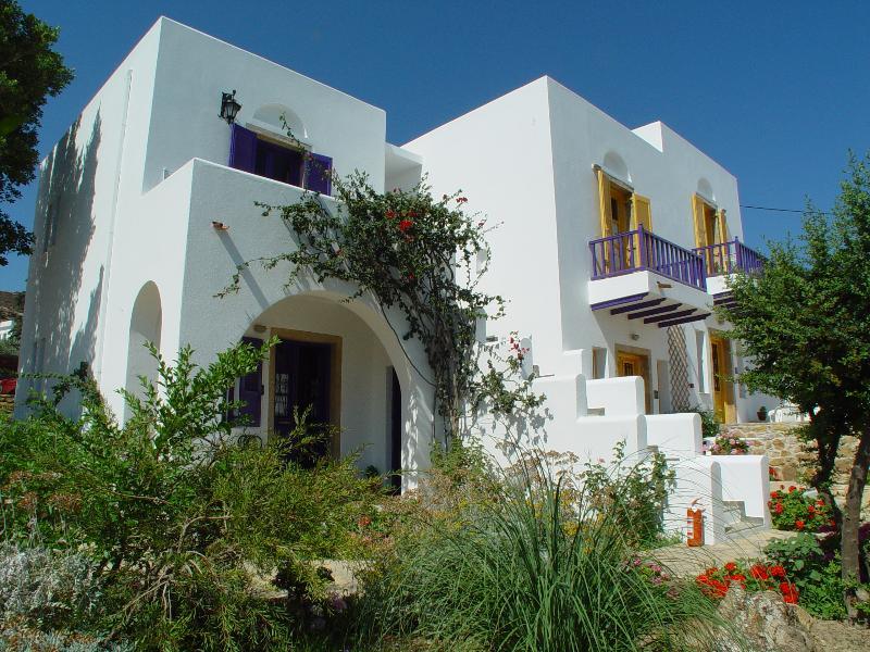 Nefeli Leros