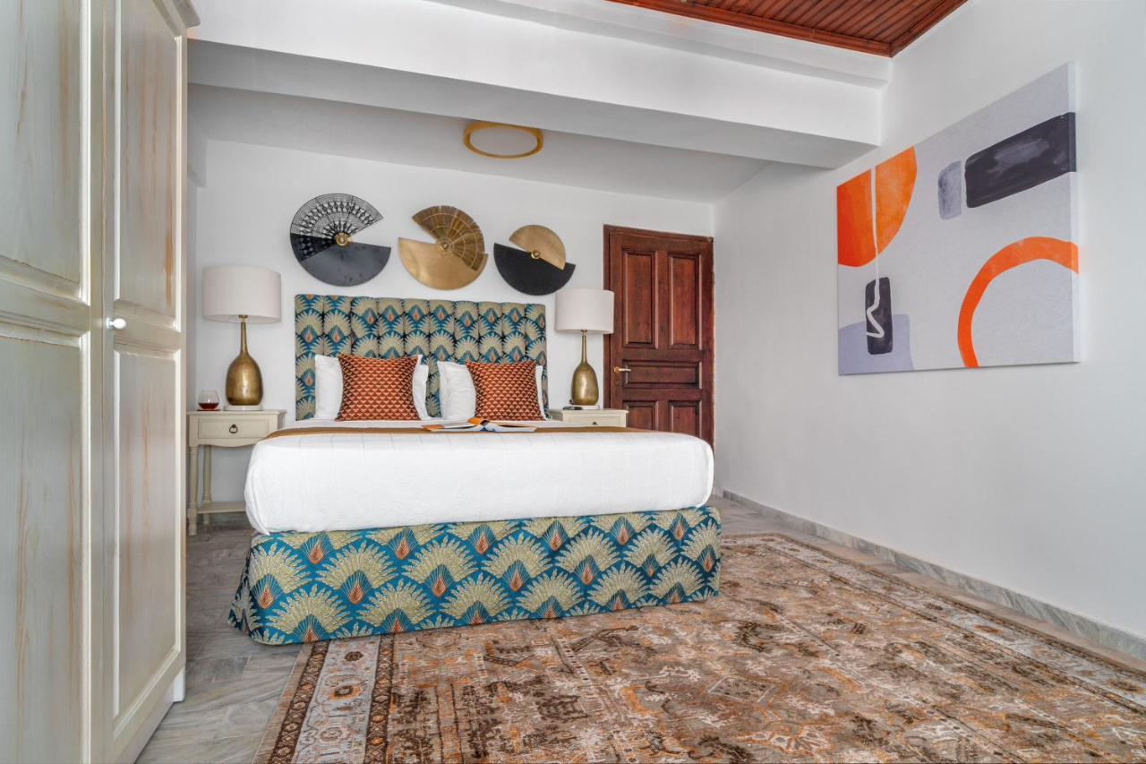 Megaron Boutique Apartment *