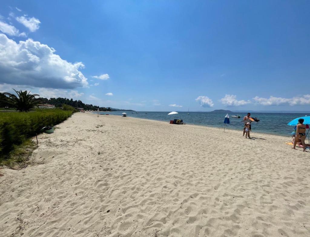 Stunning Beachfront For Rent Holiday home