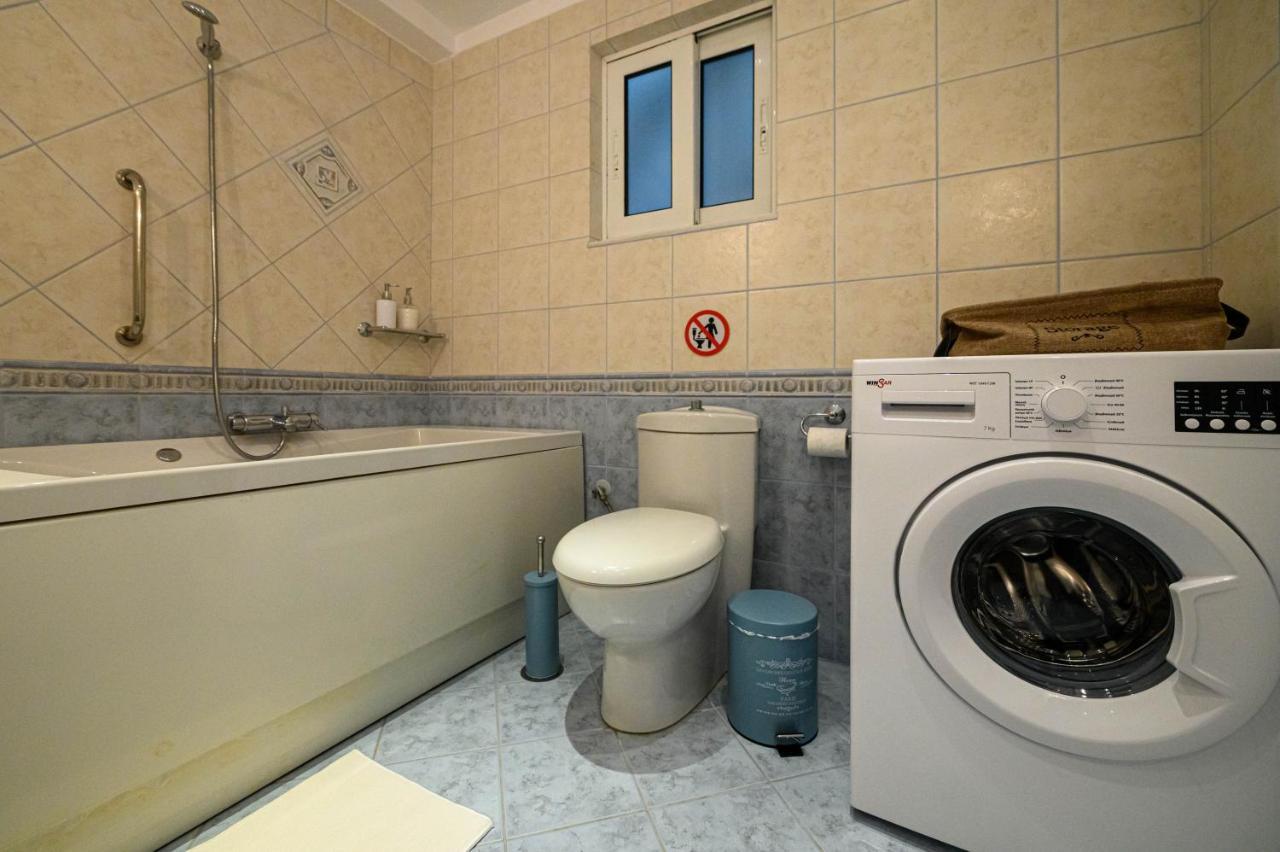 Marine Luxury Apartment *