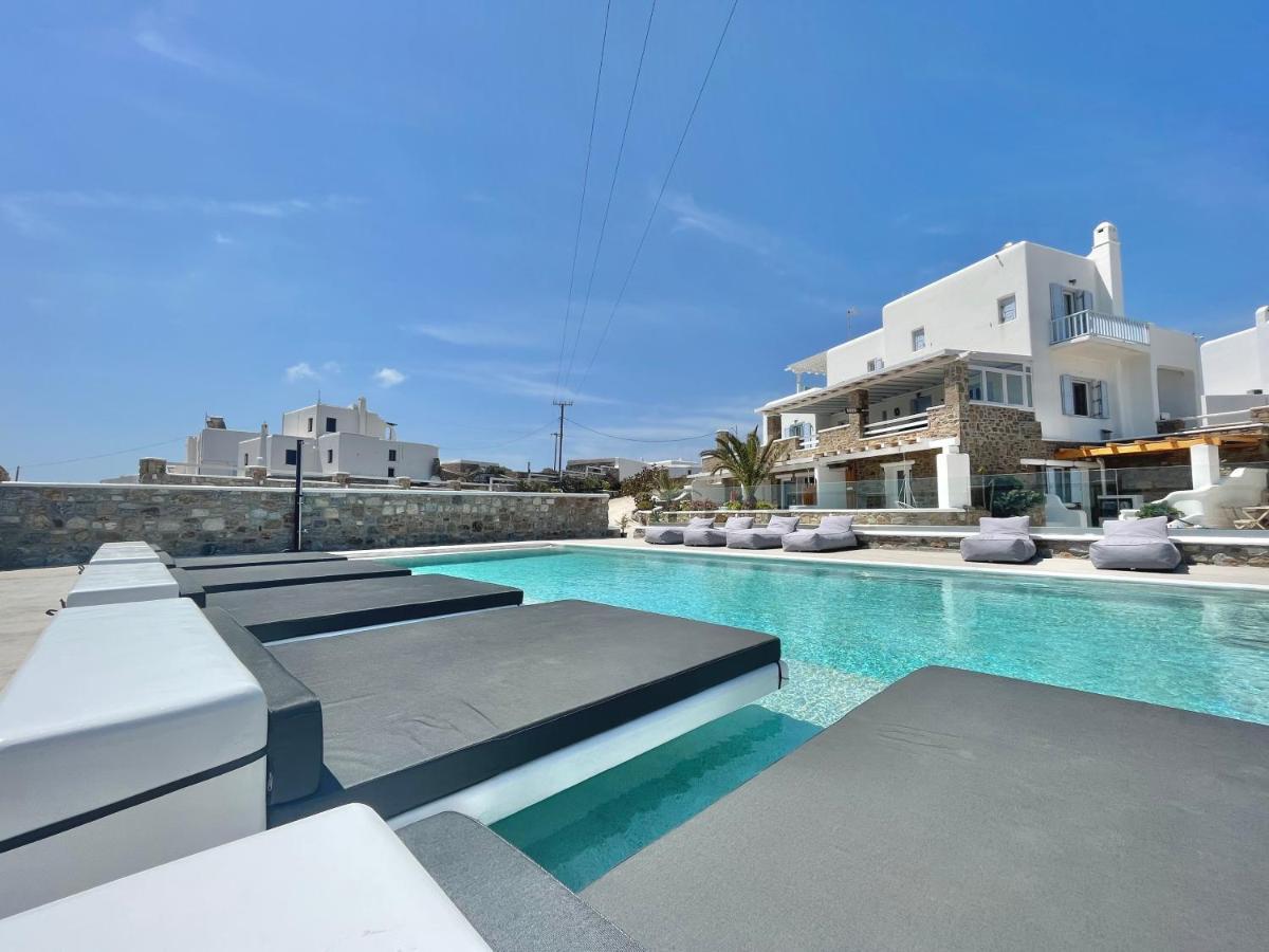 Crystal Aparthotel