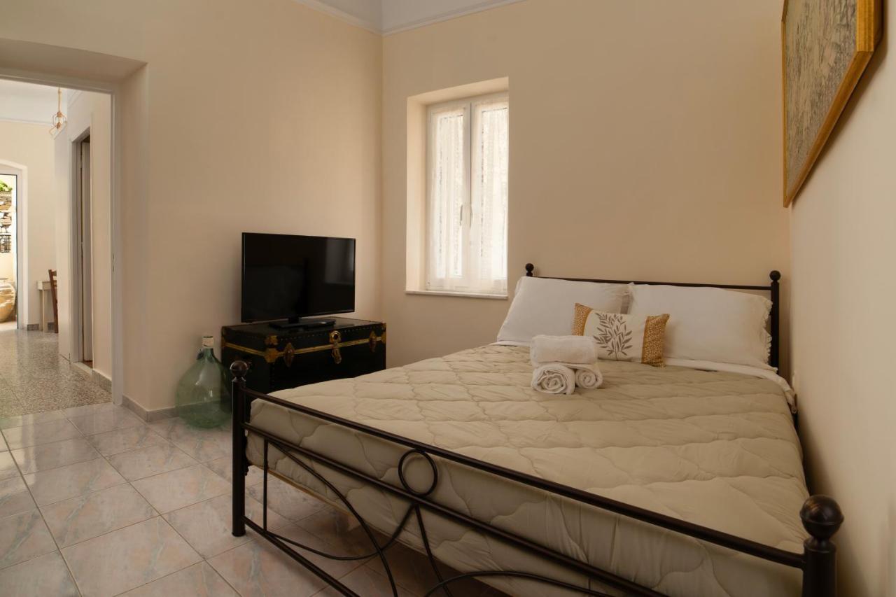 Apartment Theros