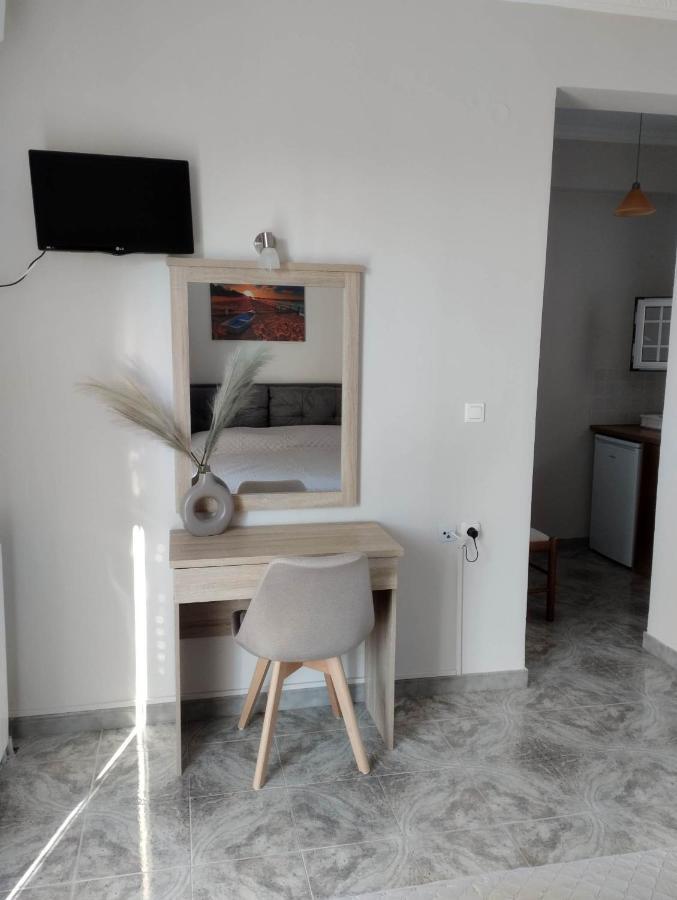 Lefki Apartment *