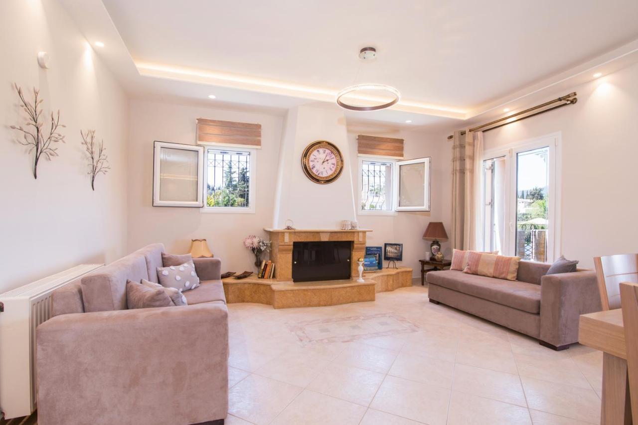 Alexandra Villa Dassia (Corfu)