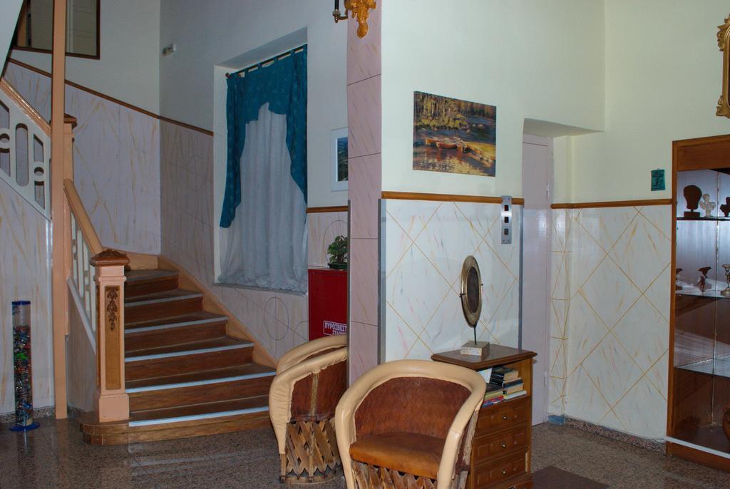 Diethnes