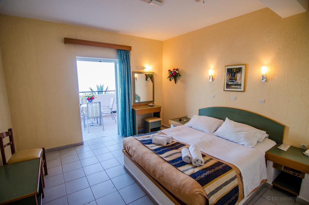 Porto Skala Village Hotel 4*