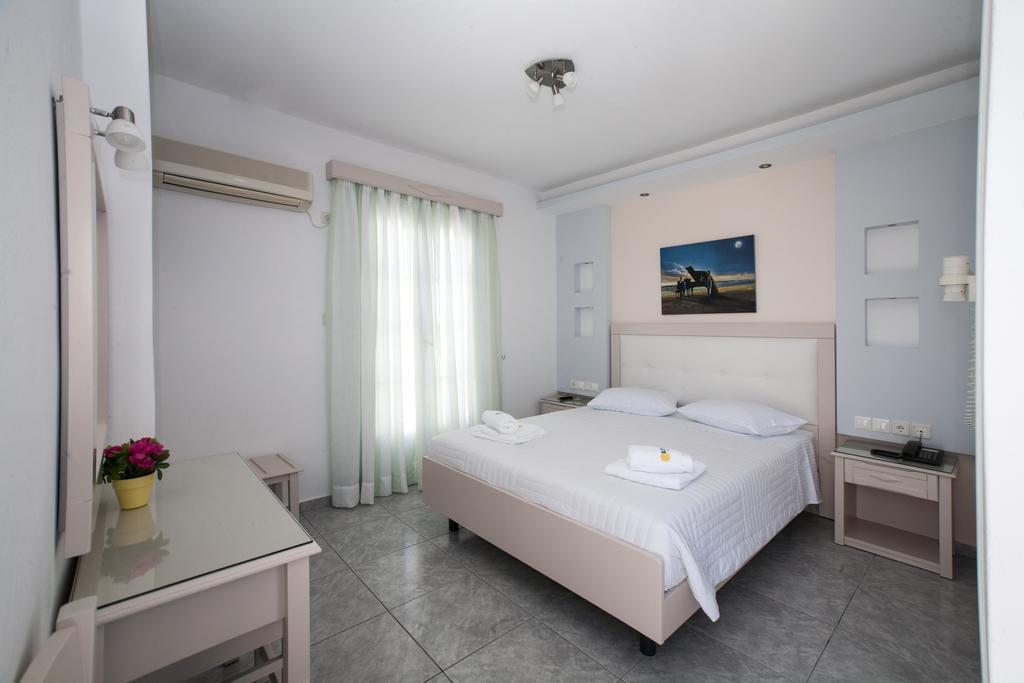 Ilion Naxos City