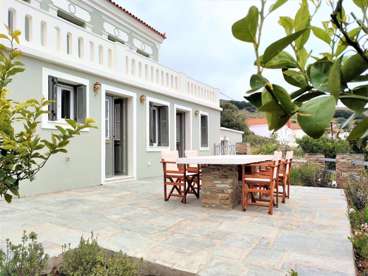 Holiday home Spiti Sea View Neoclassical House In Stenies