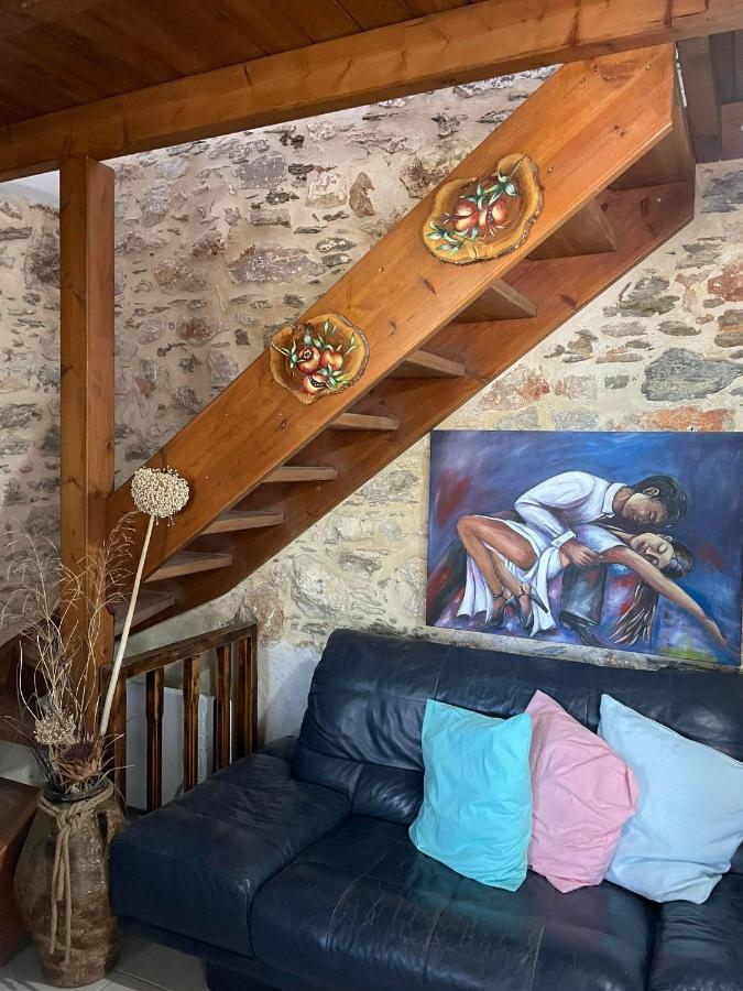 πετροχτιστο αρχοντικό με υπεροχή θεα Holiday home *