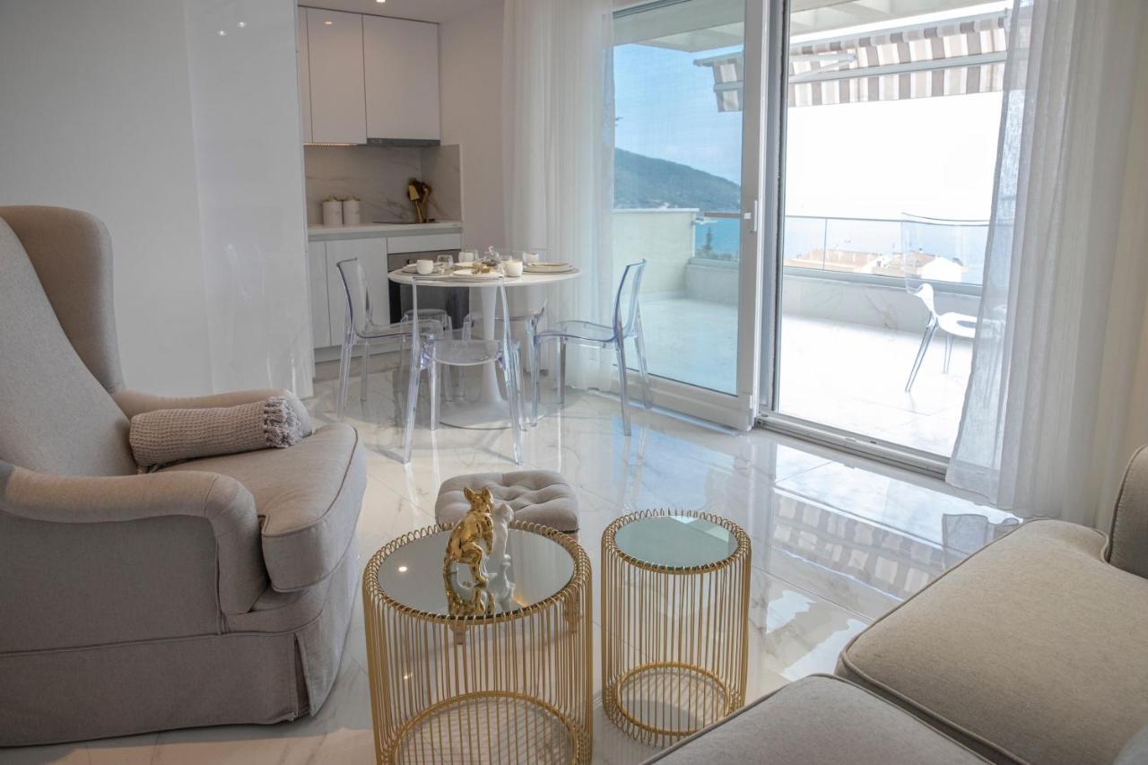 Dk Luxury Nea Peramos (Macedonia)
