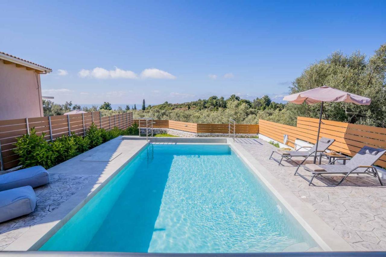 Elianthos Luxury Tsoukaladhes