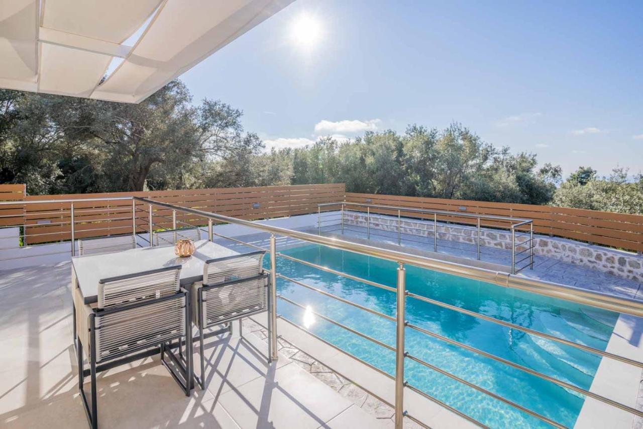 Elianthos Luxury