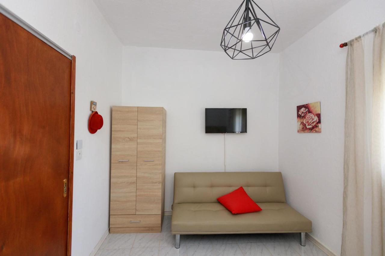 Apartment Seas The Moment *
